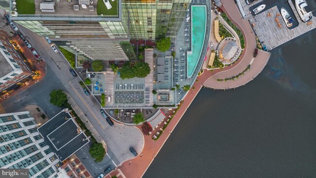 Building Photo - 300 International Drive