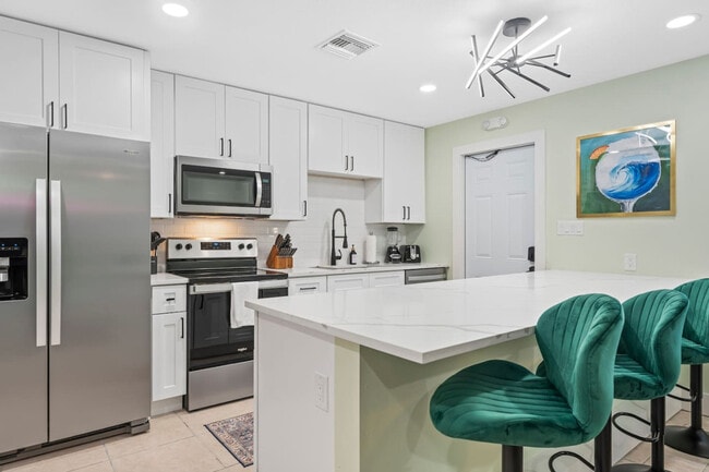 Building Photo - 79 S Brevard Ave