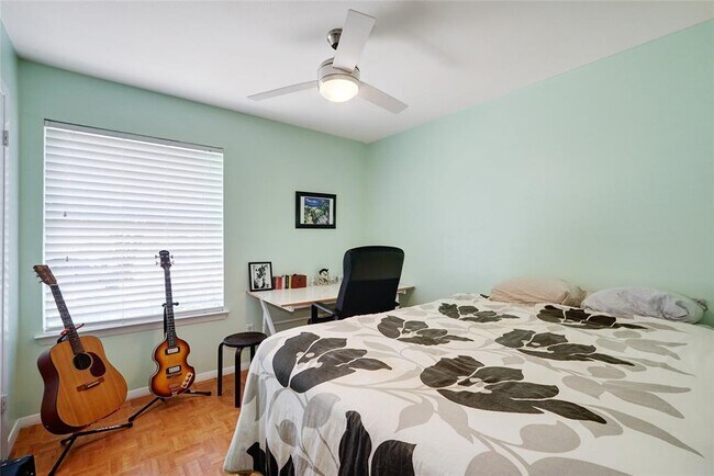 Building Photo - 1719 Mearns Meadow Blvd