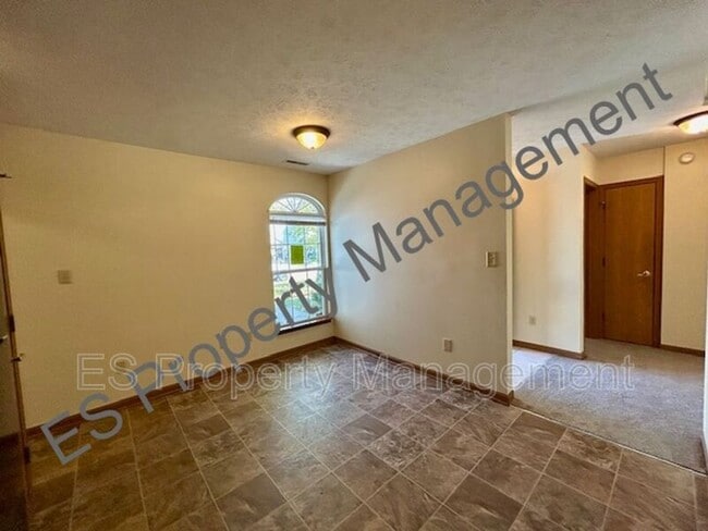 Building Photo - 11133 Autumn Creek Ct