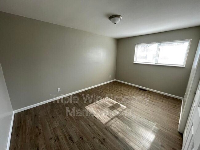 Building Photo - 1225 Carla Dr
