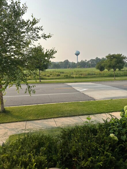 Building Photo - 613 North Star Dr