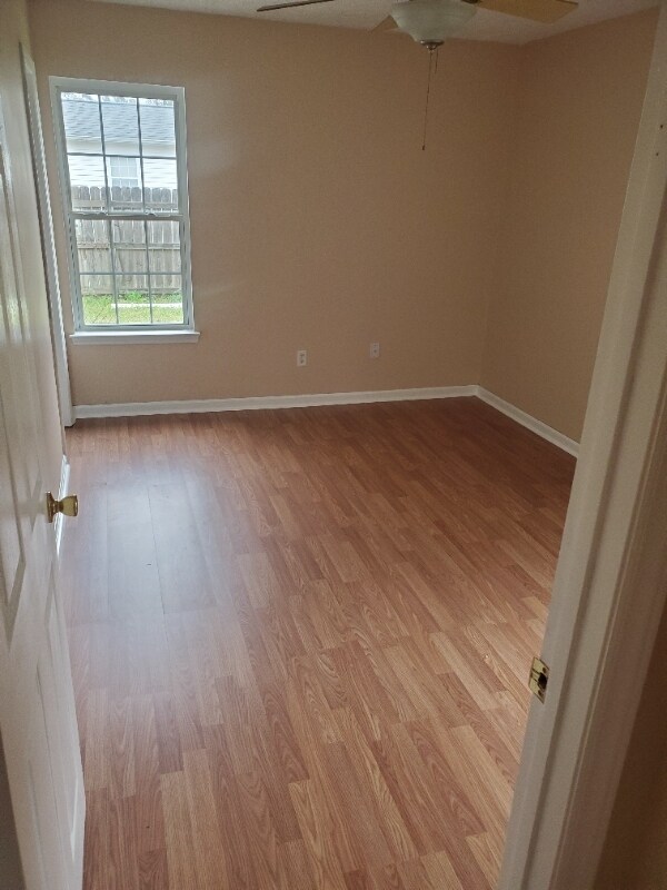 Building Photo - 8100 Webster Ct NE