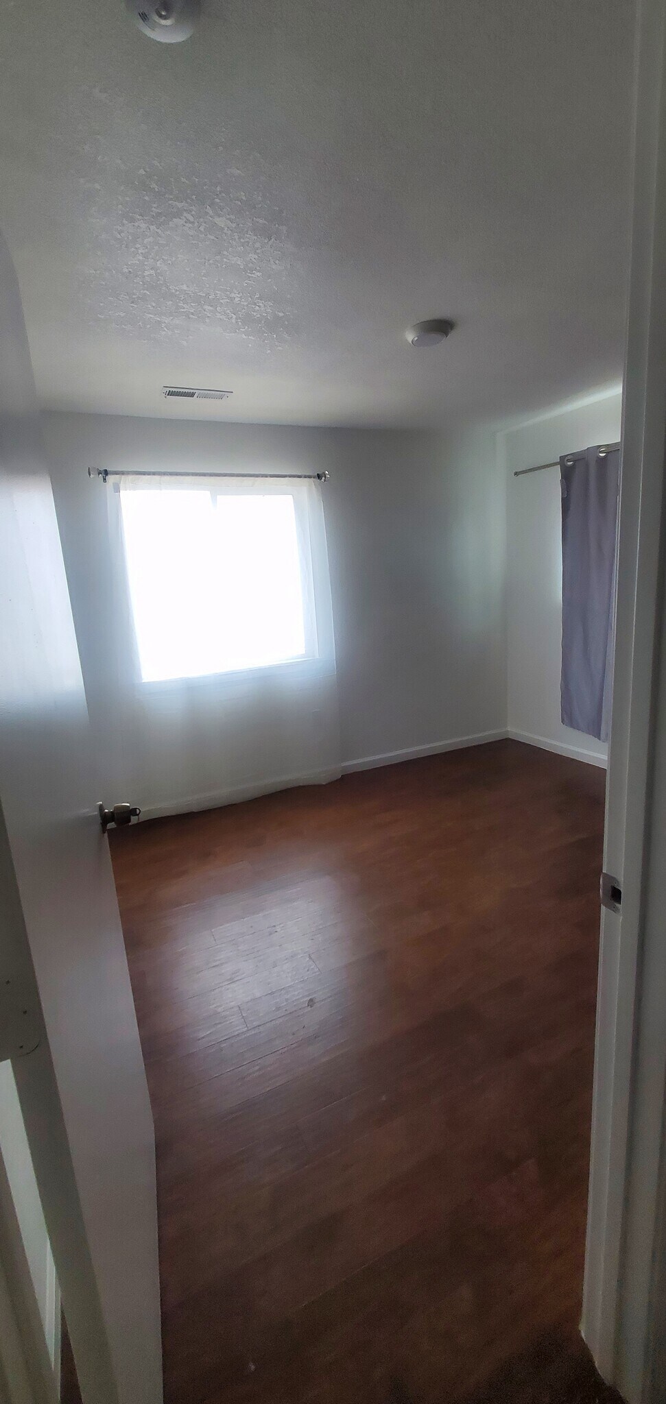 Building Photo - 629 Lee Dr