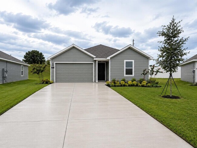 Building Photo - 431 ARTEMIS St
