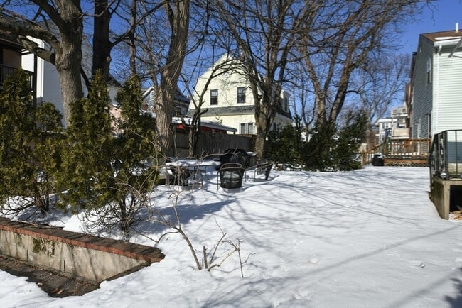 Building Photo - 46 Marlboro St