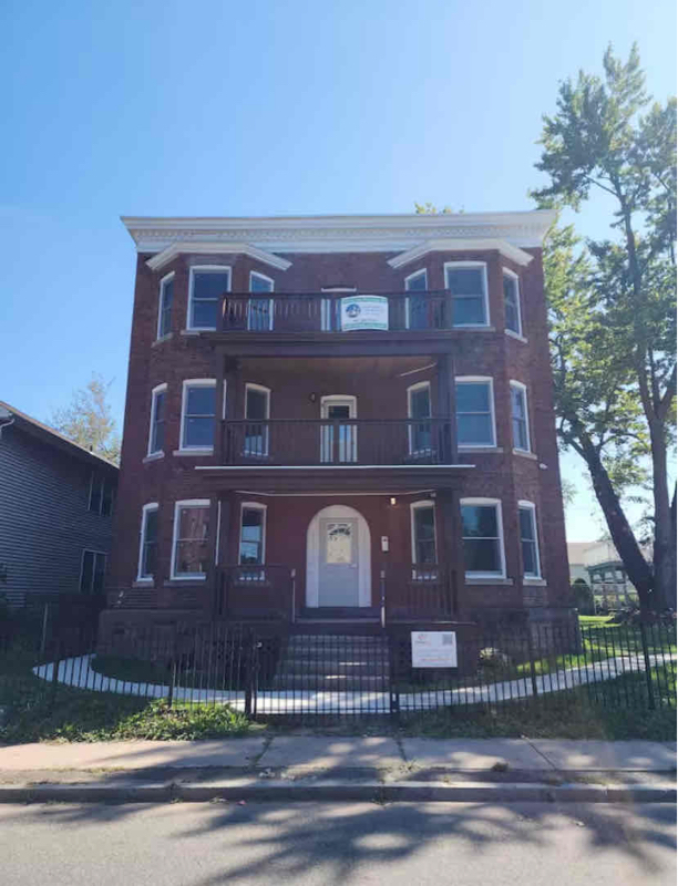 Building Photo - 280-290-290 Garden St