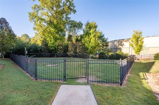 Building Photo - 2491 Ashford Oaks Dr
