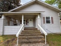 Building Photo - 114 E Hull St