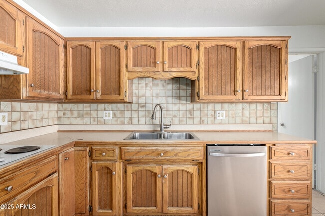 Building Photo - 2217 N 74th St