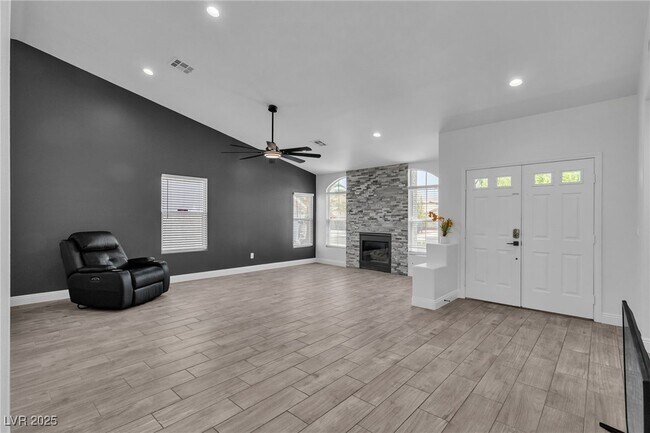 Building Photo - 1763 Summerwood Cir