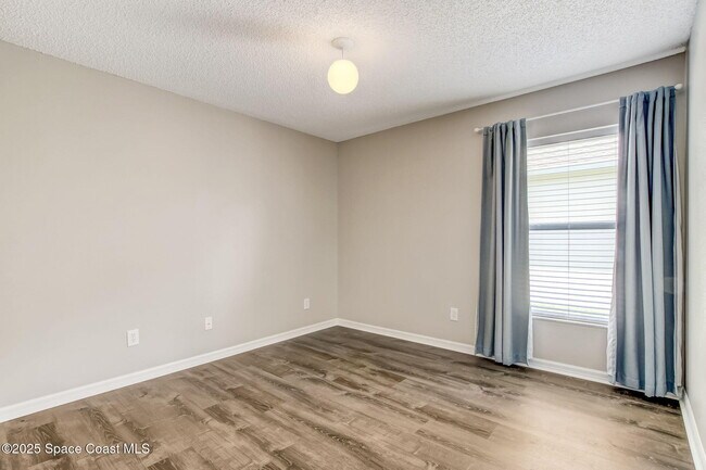 Building Photo - 1273 Brumpton Pl