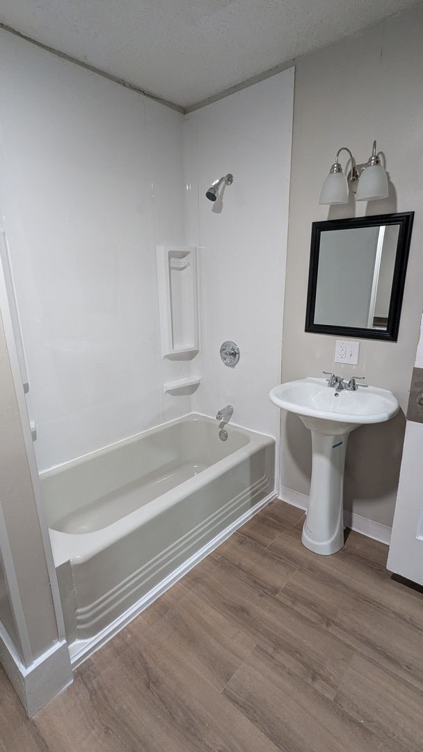 Building Photo - 793 Boulevard St