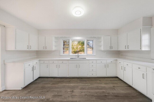 Building Photo - 146 NY-28