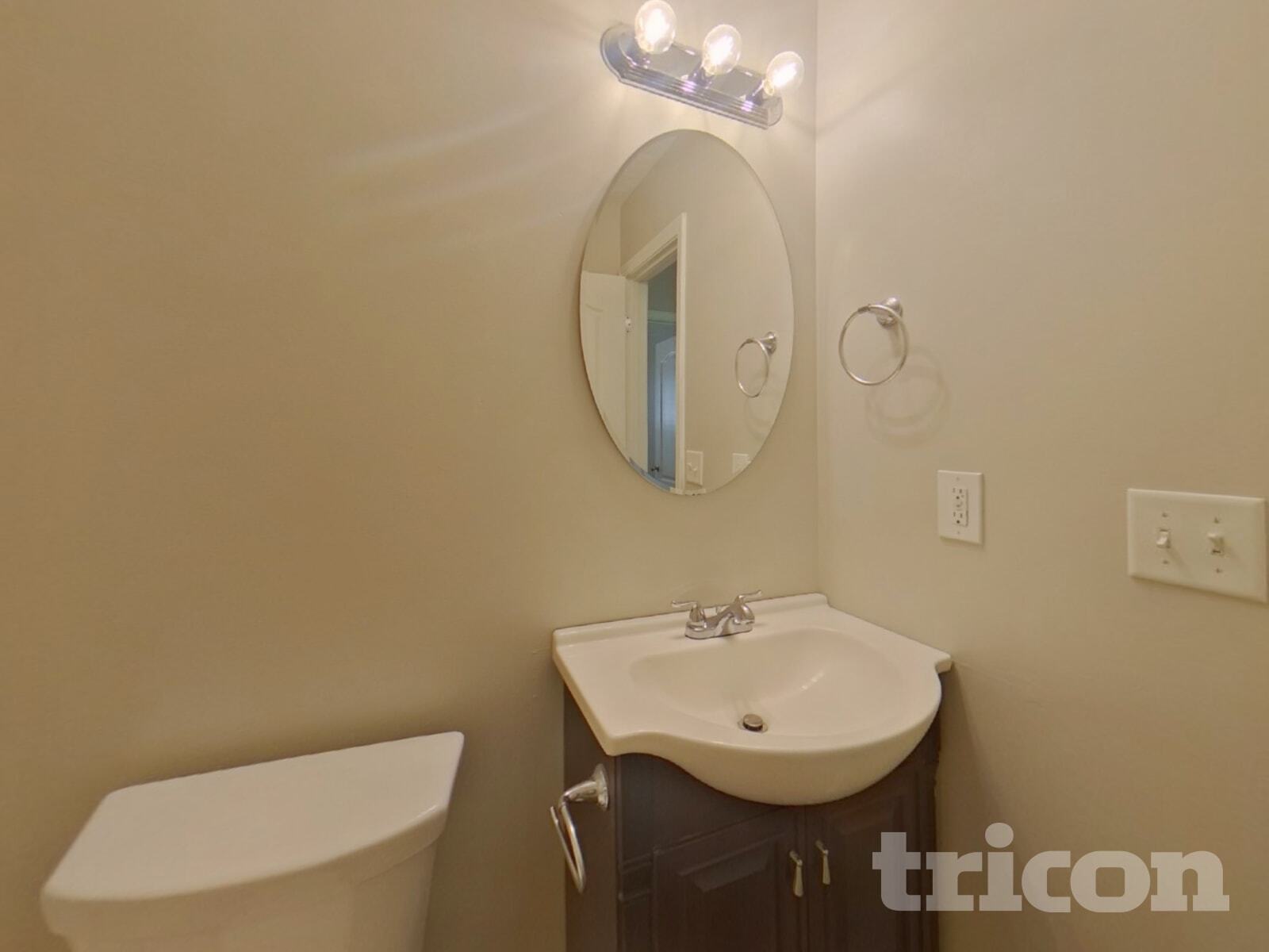 Building Photo - 1011 Buckeye Ln