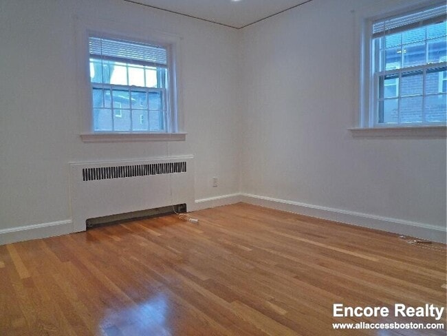 Building Photo - 75 Wyman St