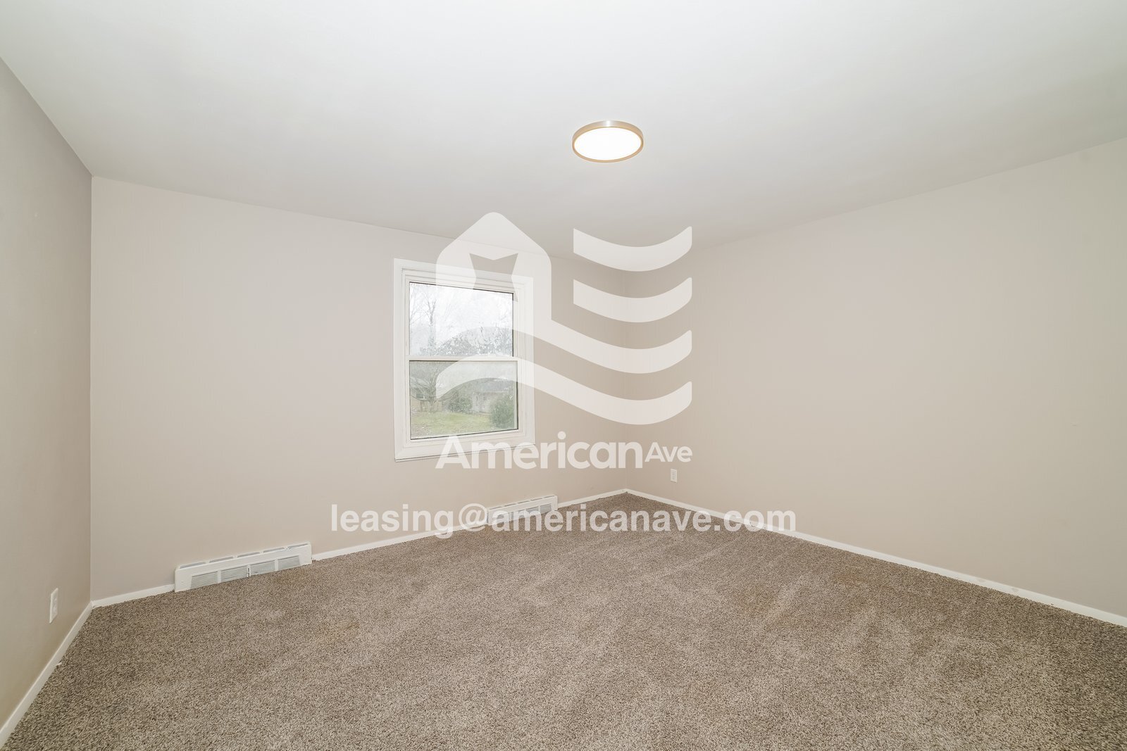 Building Photo - 6619 N Greenmont Rd