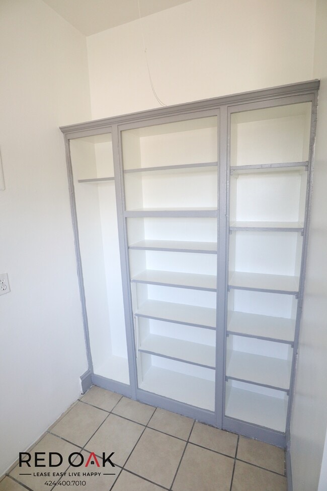 Building Photo - 945 Beacon Ave