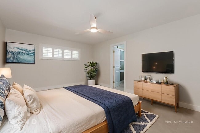 Building Photo - 10100 Paradise Blvd