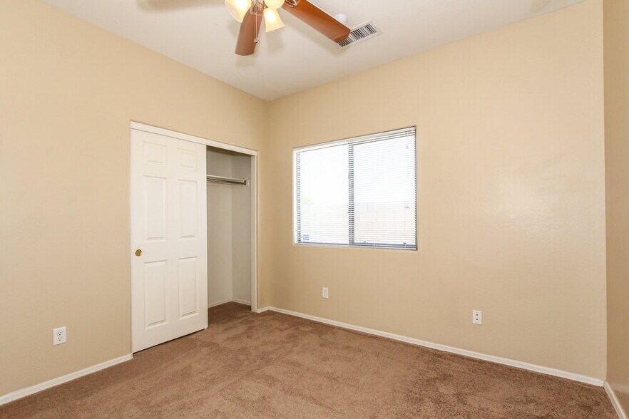 Building Photo - 5245 W Bowker St