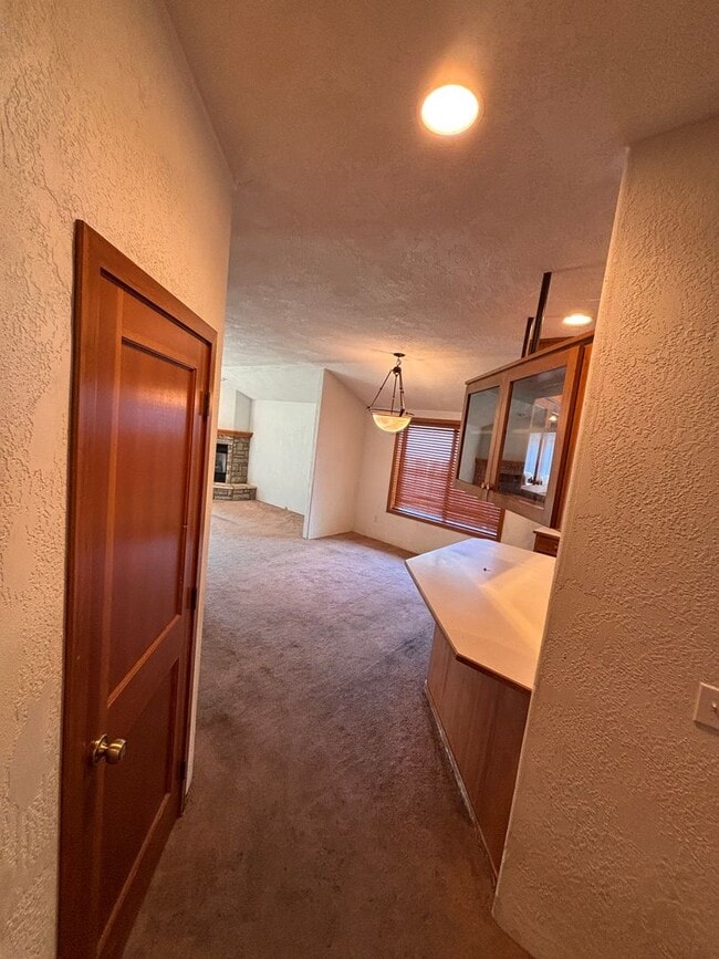 Building Photo - Beautiful 4 bedroom 2 bathroom home coming soon!!