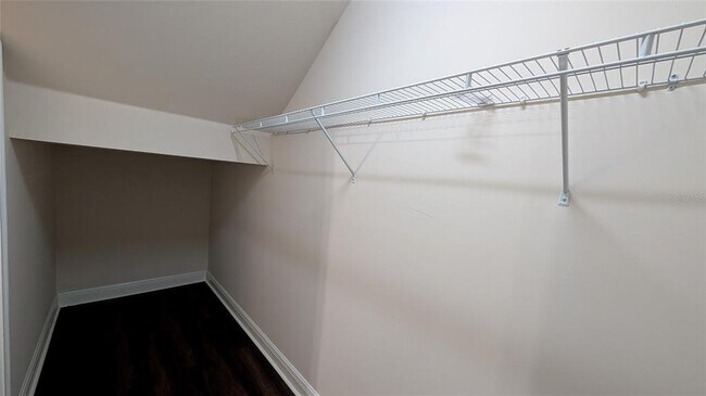 Building Photo - 584 Scotia Pl