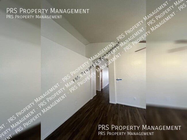 Building Photo - Reduced Price