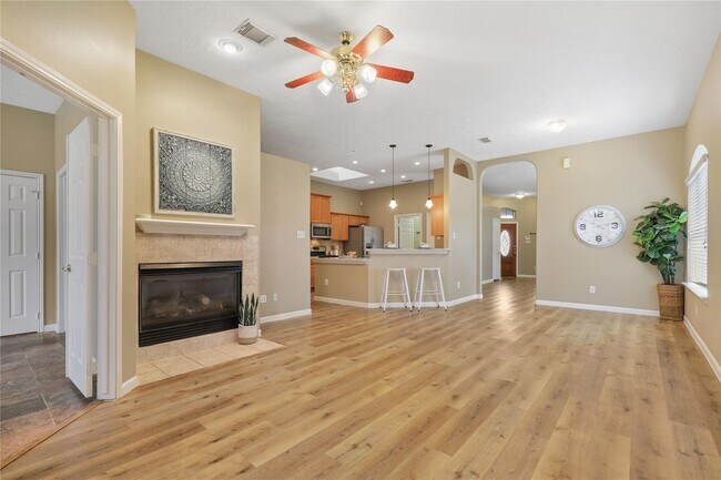 Building Photo - 21118 Terrace View Dr