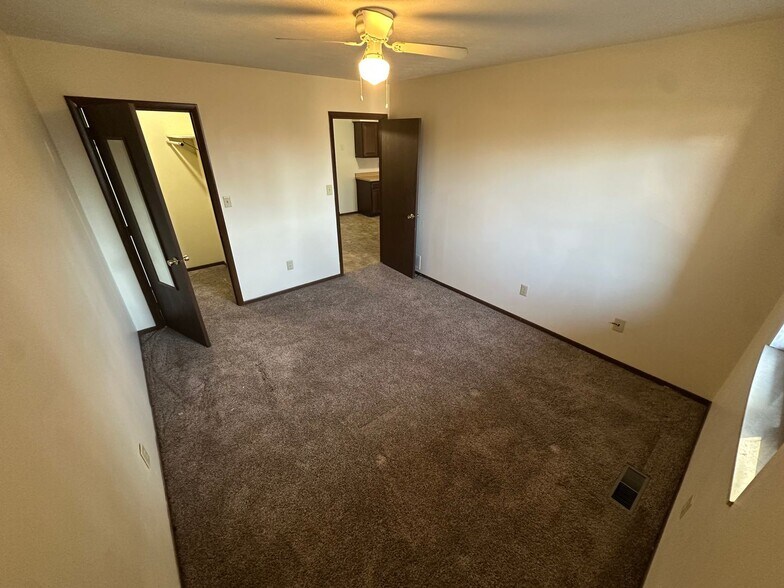 Building Photo - 1202 19th St