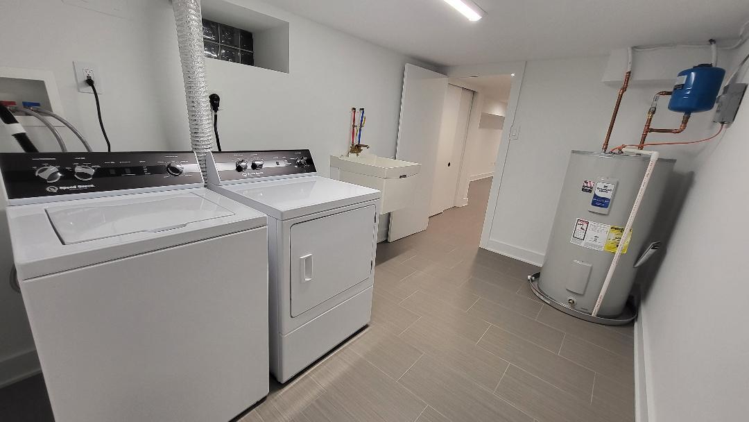 Building Photo - 1237 S 27th St