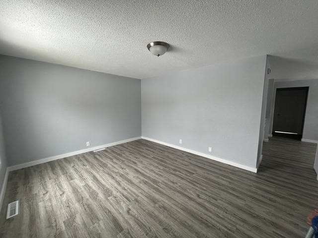 Building Photo - 410 W Lyon Ave