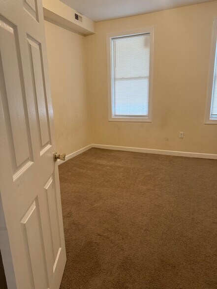 Building Photo - 4312 4th St NW