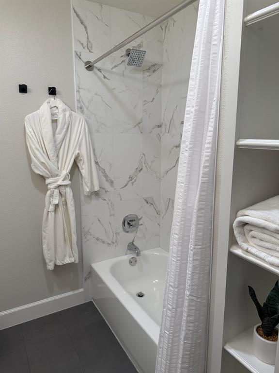 Building Photo - 1103 Water Hole Trail