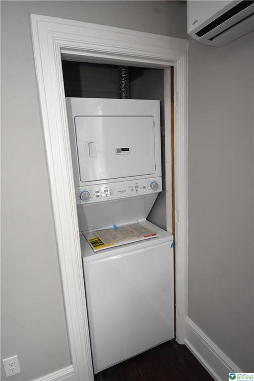 Building Photo - 312 March St