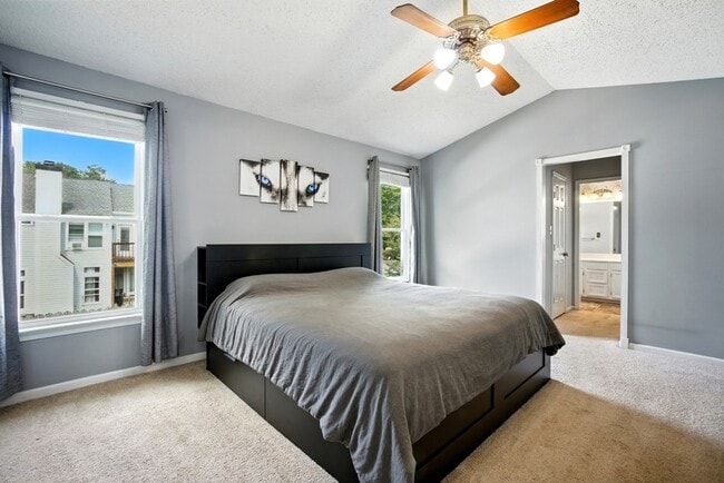 Building Photo - 1036 Woodsmans Reach
