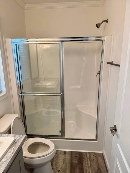 Building Photo - 843 E Colonial Cir