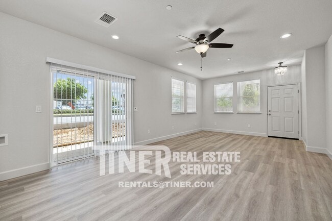 Building Photo - 1509 Bell St