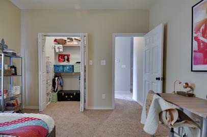 Building Photo - 205 Grove