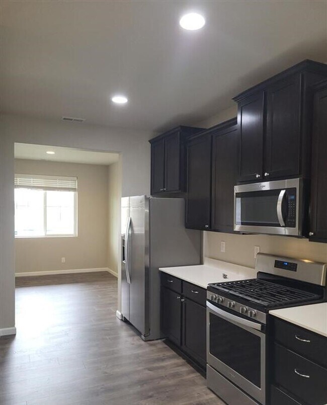 Building Photo - *$500 Move In Special*Beautiful 3 Bed 2 Bath Home in Enumclaw