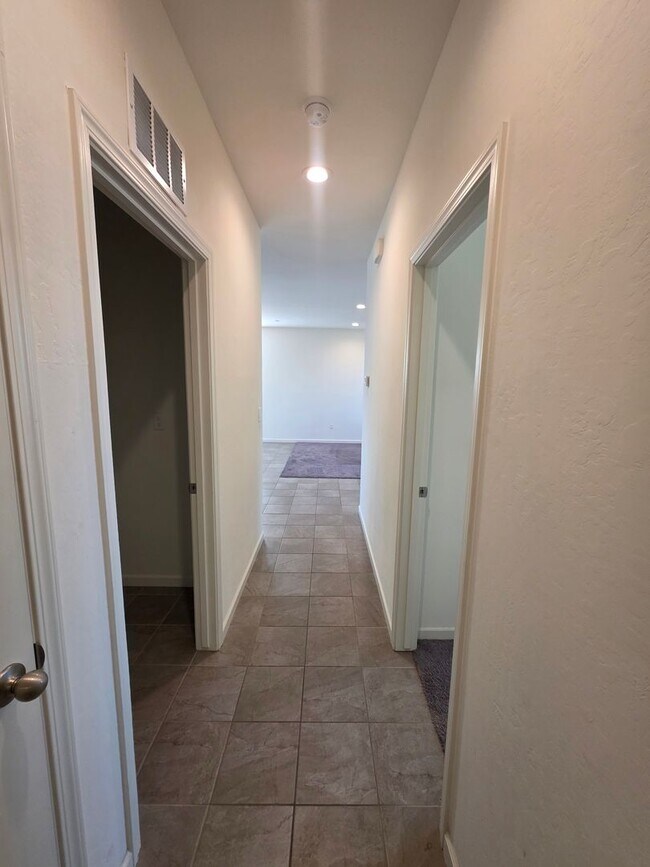 Building Photo - 1774 Bolton Ave