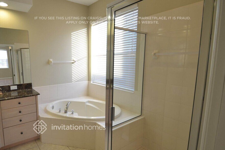 Building Photo - 15380 Blue Fish Cir
