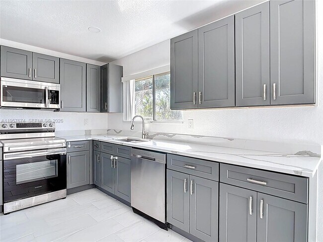 Building Photo - 4487 Pocatella Ave