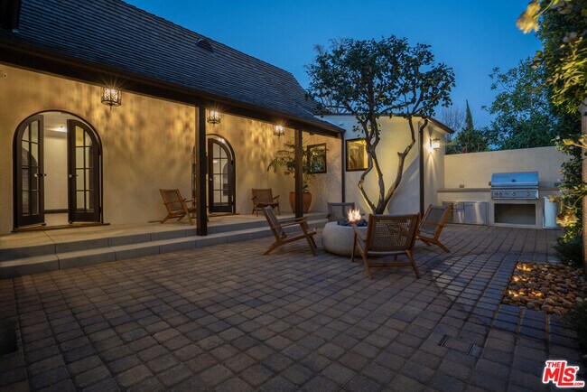 Building Photo - 4265 Denny Ave