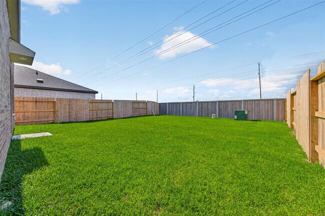 Building Photo - 28522 Golden Hay Dr