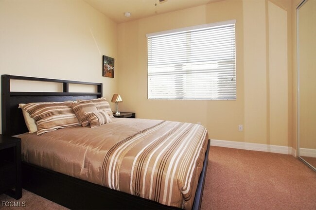 Building Photo - 10095 Mimosa Silk Dr