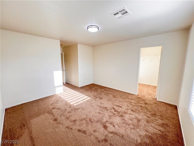 Building Photo - 5628 Granville Lake St