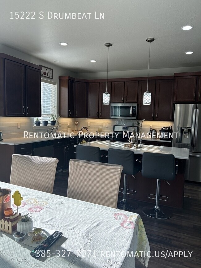 Building Photo - 15222 Drumbeat Ln