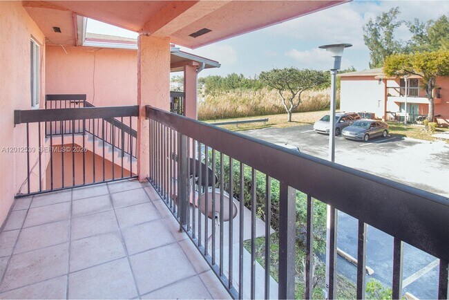 Building Photo - 2020 NW 119th St