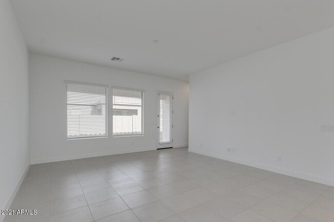 Building Photo - 458 W Golden Aspen Dr