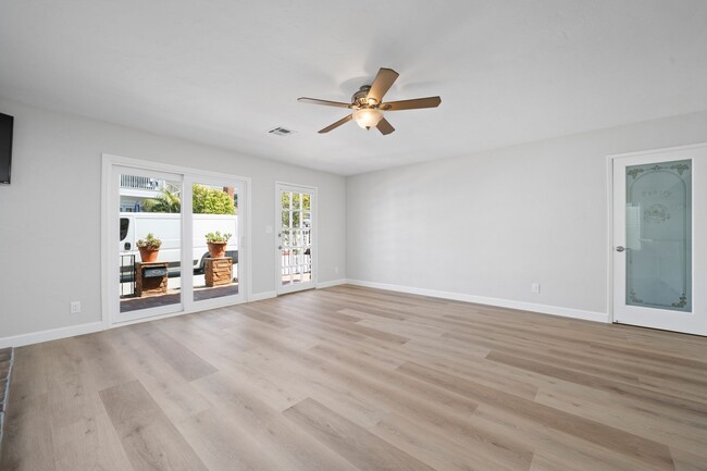 Building Photo - 131 Opal Ave